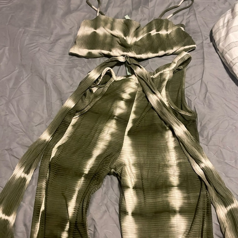 Green 2 piece